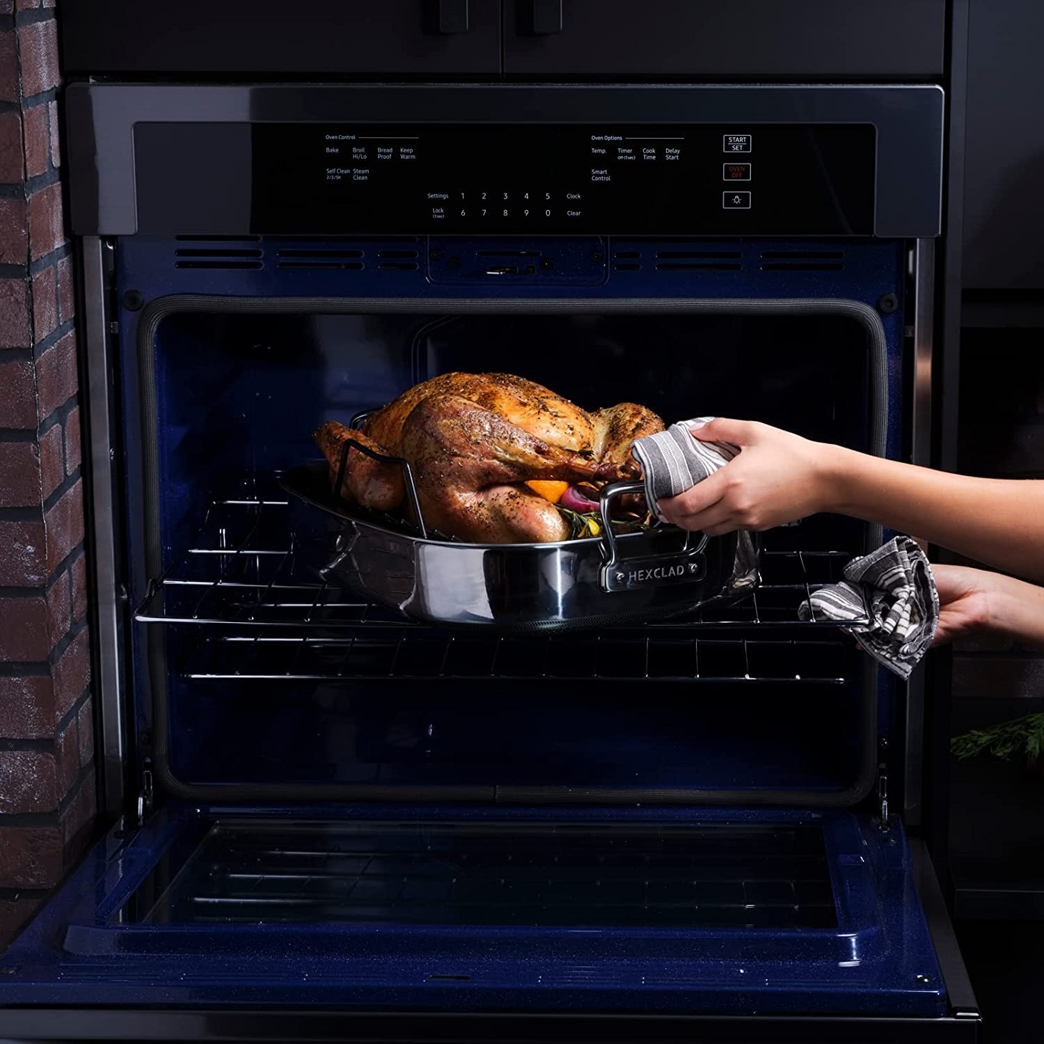 222-hexclad-hybrid-nonstick-roasting-pan-with-rack-dishwasher-friendly-oven-safe-up-to-900-f-compatible-with-all-cooktops-1.jpg